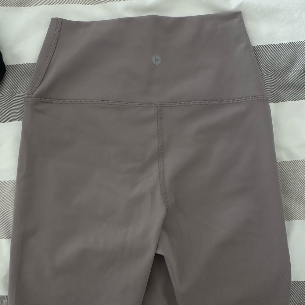 High-Waisted short- Taupe